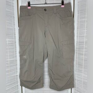 Arc'teryx Women's Parapet Tan Capris Size 8